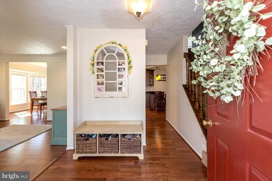 11919 Gold Needle Way, Columbia, MD 21044 - photo 2