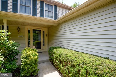 6304 Falling Brook Dr, Burke, VA 22015 - photo 2