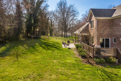 16_Mountain_Orchard_Path_06