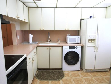 120 Lake Meryl Dr unit 2240, West Palm Beach, FL 33411 - photo 3