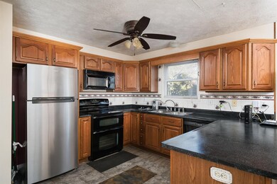 328 Village Dr, Frankfort, KY 40601 - photo 3