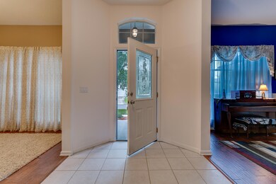 03 Entry Foyer