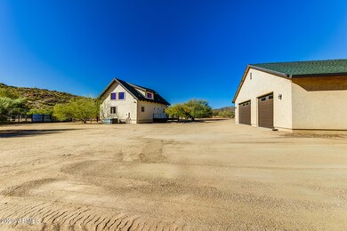 detached three car garage
