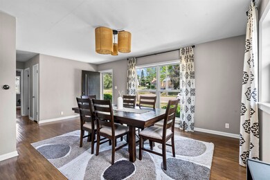 1116 W 12th St, Cedar Falls, IA 50613 - photo 6