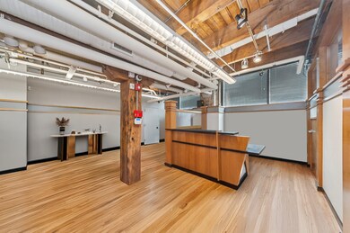 368 W Huron St unit G, Chicago, IL 60654 - photo 3