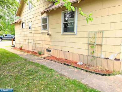 Side yard/house