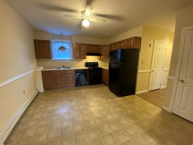 370 Circle Rd unit 7, Manchester, NH 03103 - photo 7