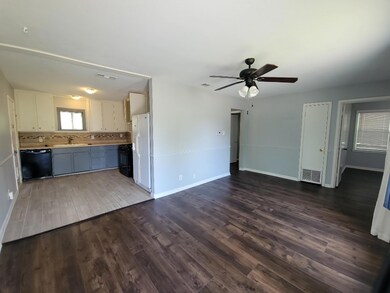 316 Elm St, Hurst, TX 76053 - photo 3