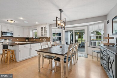 6100 Hidden Hollow Dr, Sykesville, MD 21784 - photo 4