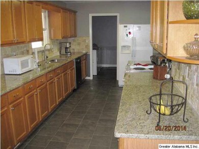 Brand new Granite Brand new floor, and Molding aro