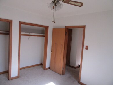 615 Manchester Ave, Westchester, IL 60154 - photo 7