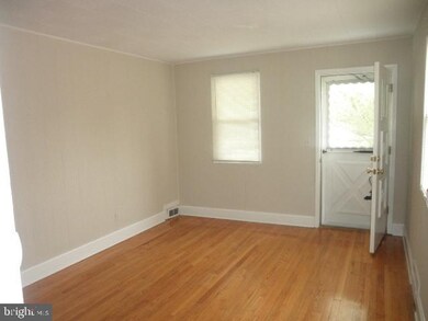 5922 Eurith Ave, Baltimore, MD 21206 - photo 3