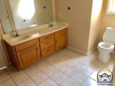 4232 SW Stone Ave, Topeka, KS 66610 - photo 4