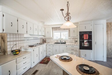 Light & Bright Kitchen