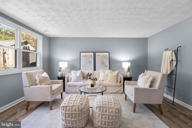 430 Burbank Ct, Halethorpe, MD 21227 - photo 5