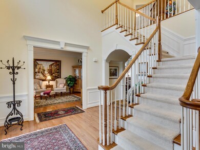 9036 Swans Creek Way, Lorton, VA 22079 - photo 5