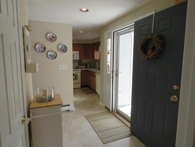 6 Oxford Ct unit 51, Kennebunk, ME 04043 - photo 3