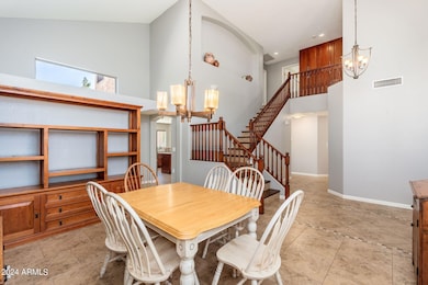 FRONT ROOM / STAIRS