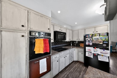 1808 Skyline Place, Bartlesville, OK 74006 - photo 5