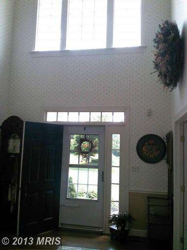 8236 Skipwith Dr, Frederick, MD 21702 - photo 4