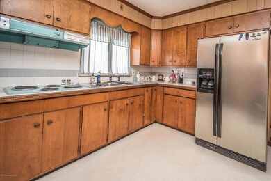 2214 Boulevard Ave, Scranton, PA 18509 - photo 5