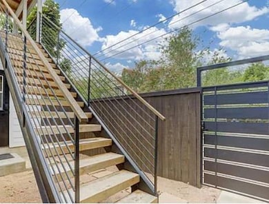 4518 Red River St unit B, Austin, TX 78751 - photo 2