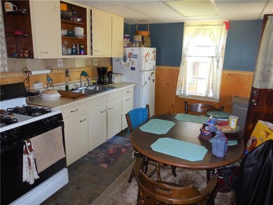 725 Penn Ave, Midland, PA 15059 - photo 7