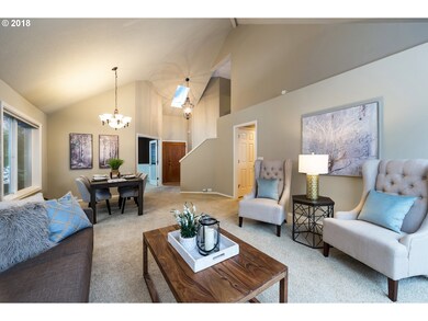 6187 Frost Ln, Lake Oswego, OR 97035 - photo 4