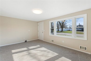 84 Hilton Rd, Warwick, RI 02889 - photo 4