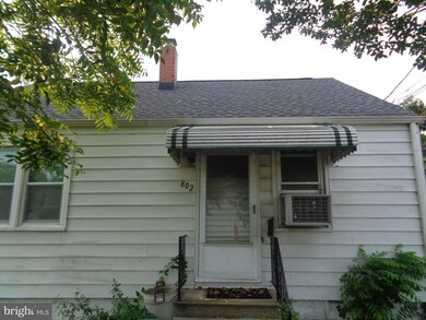 802 N Woodlynn Rd, Essex, MD 21221 - photo 2