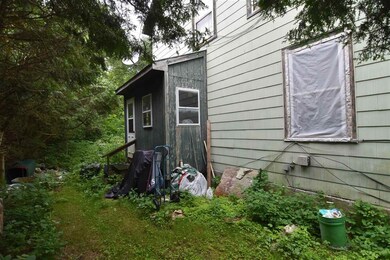 128 Simons Ave, Center Rutland, VT 05736 - photo 4