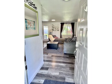 575 Broadway St, Baker City, OR 97814 - photo 2