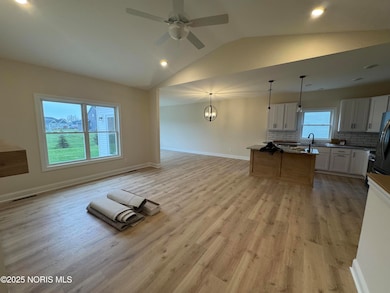 5059 Magnolia Dr, Oregon, OH 43604 - photo 4