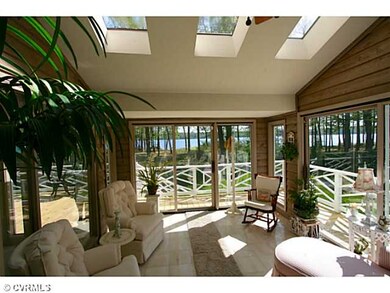 Other - Relax In The Lovely Florida Room With Thre