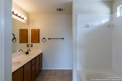 10527 Marigold Bay, San Antonio, TX 78254 - photo 3