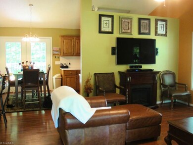 2258 Regency Dr, Randleman, NC 27317 - photo 3