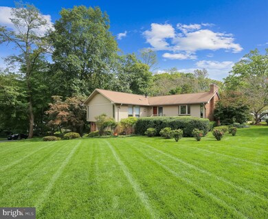 1725 Hollinwood Dr, Alexandria, VA 22307 - photo 2