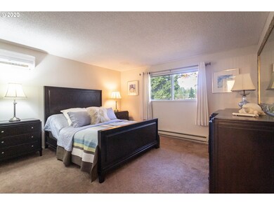 Bedroom, Owner's Suite