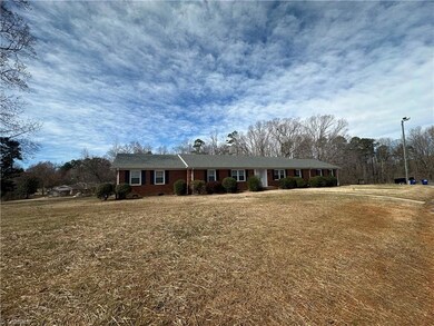 323 N Carolina 62, Greensboro, NC 27406 - photo 2