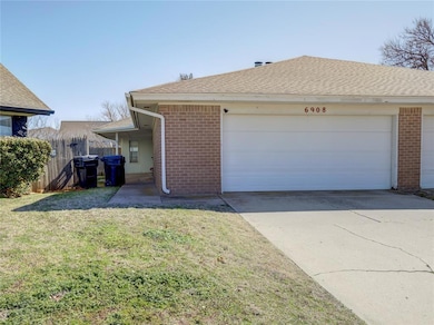 6908 Woodlake Dr, Oklahoma City, OK 73132 - photo 4