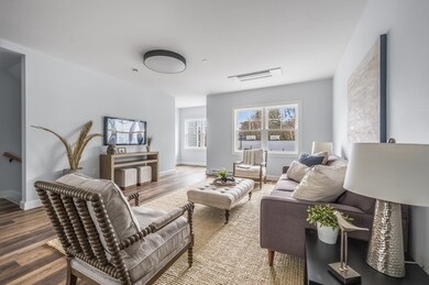 451 Essex St unit 2, Beverly, MA 01915 - photo 2