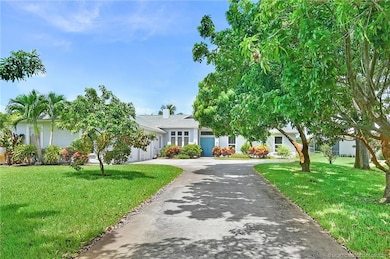 2746 SE Eagle Dr, Port Saint Lucie, FL 34984 - photo 2