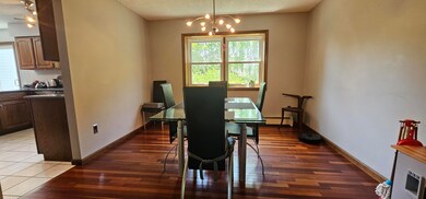07. Dining Room
