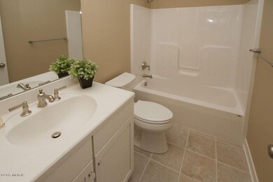 3637 Whicker Pointe unit 35, Kalamazoo, MI 49009 - photo 6