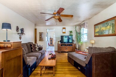 1420 Bosworth-4