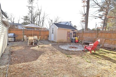 17 Kalmia Rd, Holbrook, MA 02343 - photo 4