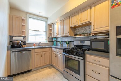 113 N Carol Blvd, Upper Darby, PA 19082 - photo 6