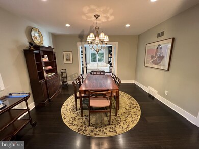 304 Skyhill Rd, Alexandria, VA 22314 - photo 7