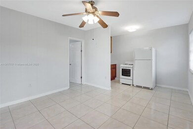 1021 SW 3rd St unit 7, Miami, FL 33130 - photo 3