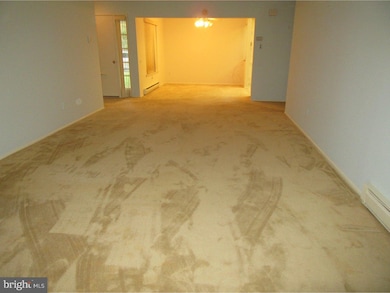 110 Chatham Dr unit C, Monroe Township, NJ 08831 - photo 7